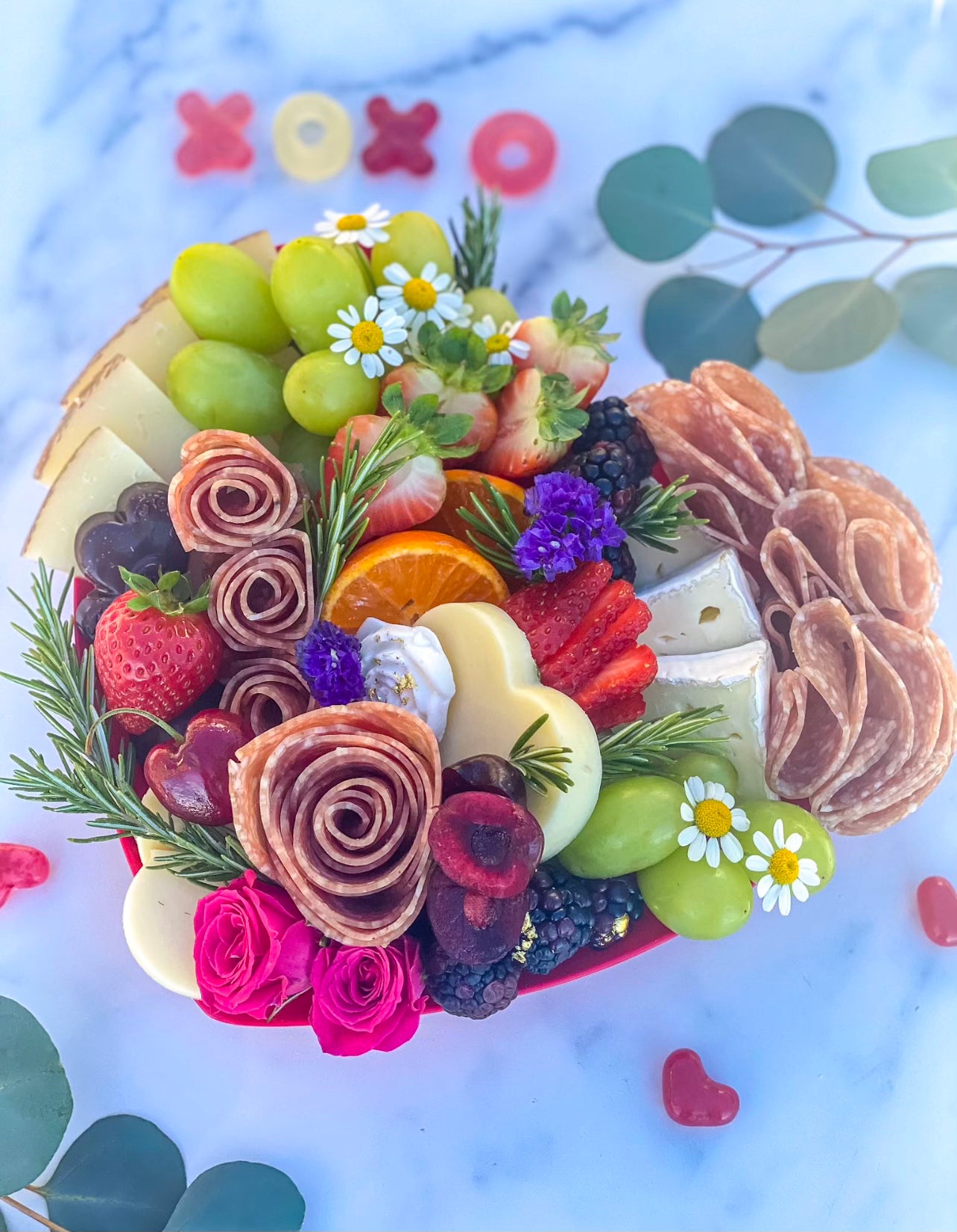 12in Round Wooden Charcuterie Board